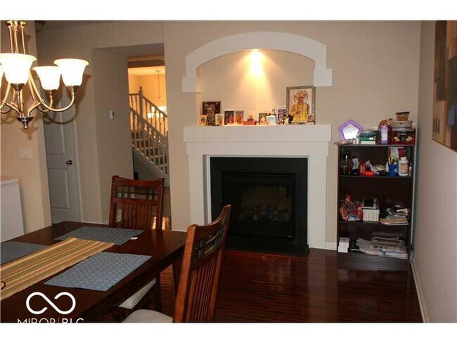 Building Photo - 11900 Riley Dr