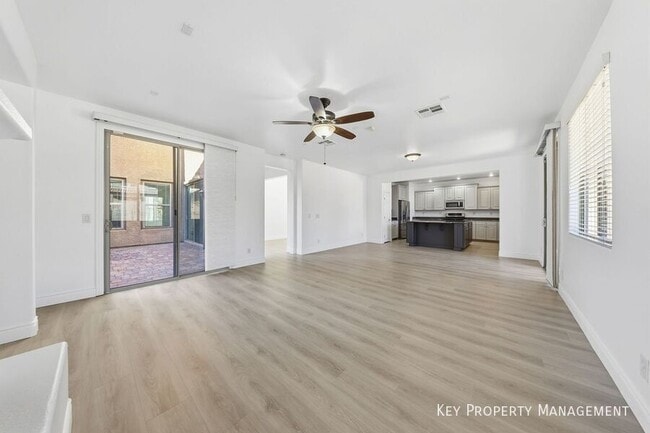 Building Photo - 956 Via Canale Dr