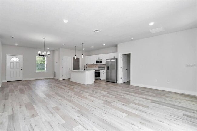 Building Photo - 3398 SW 165th Loop