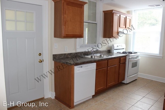 Building Photo - 1351 52nd St