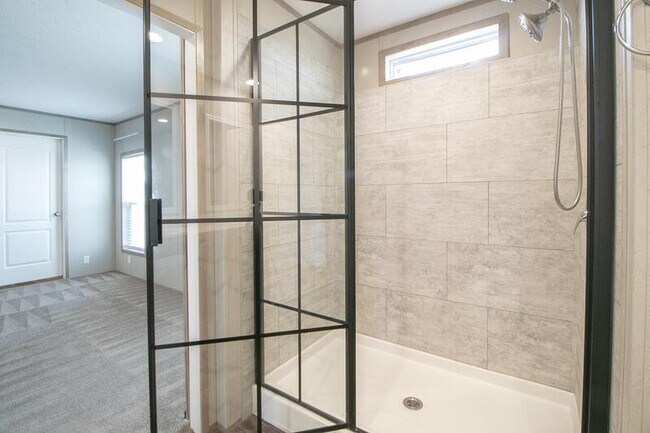 Building Photo - 1501 Thompsonville Ln