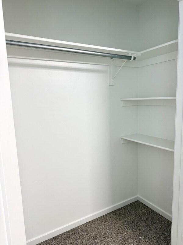 Building Photo - 361 W 400 S