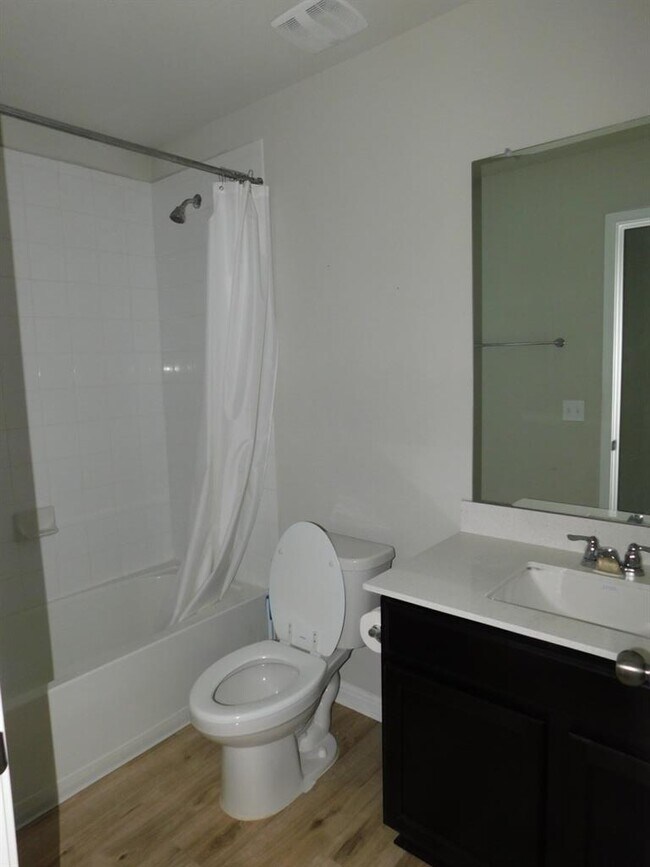 Building Photo - 104 Royal Palm Way