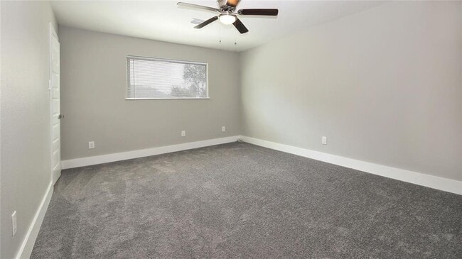 Building Photo - 15610 Stoney Fork Dr