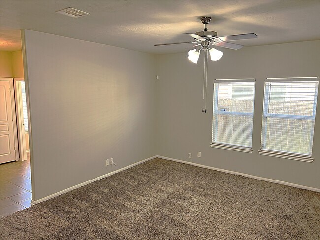 Building Photo - 17222 Hannah Oaks Ln