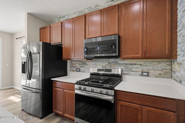 Building Photo - 6655 Azalea Park Rd
