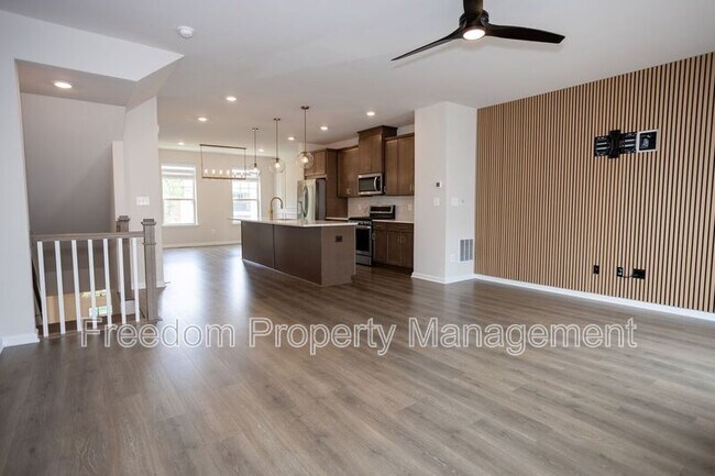 Building Photo - 9365 Barnes Lp