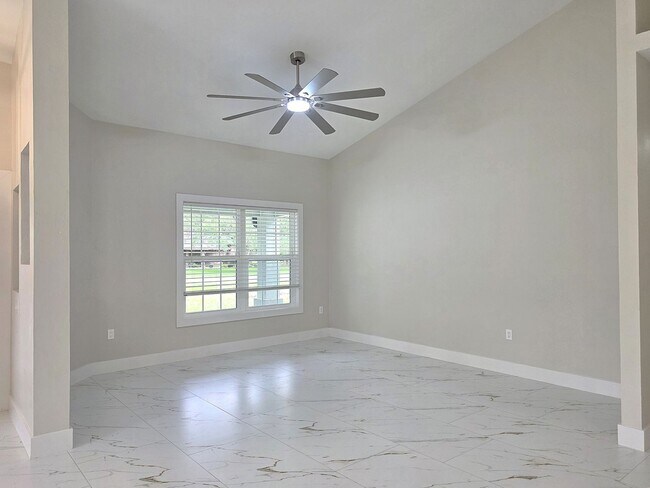 Building Photo - FOR RENT pool home, 3 bed 2 bath in The Quarries