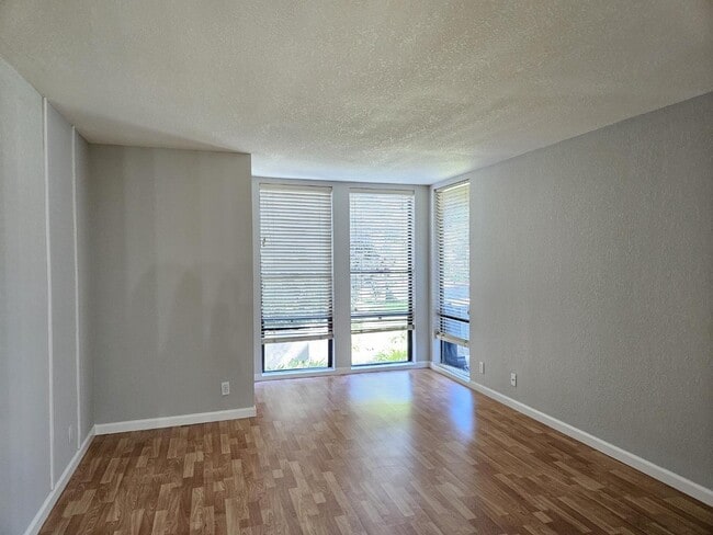 Building Photo - 1191 Compass Ln
