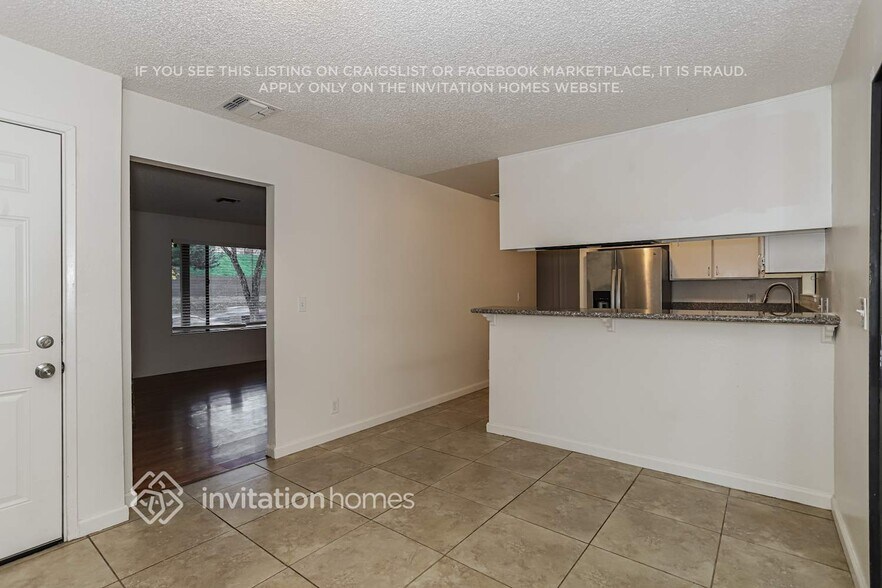 Building Photo - 4415 Patterson Dr