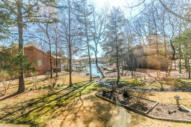 Building Photo - 2 Galeon Ln