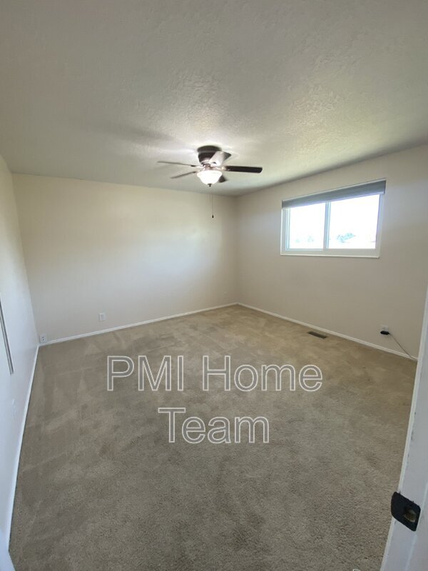 Building Photo - 1183 N 200 E