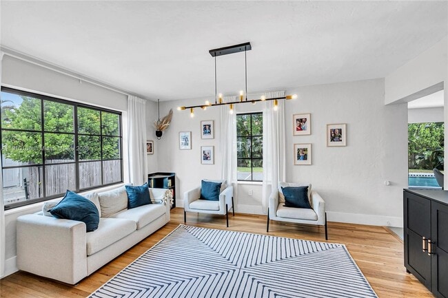 Building Photo - 1951 SW 23rd St