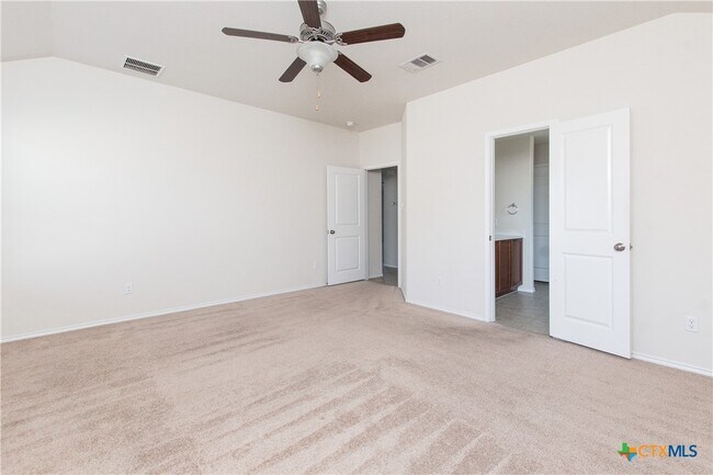 Building Photo - 3903 Endicott Dr