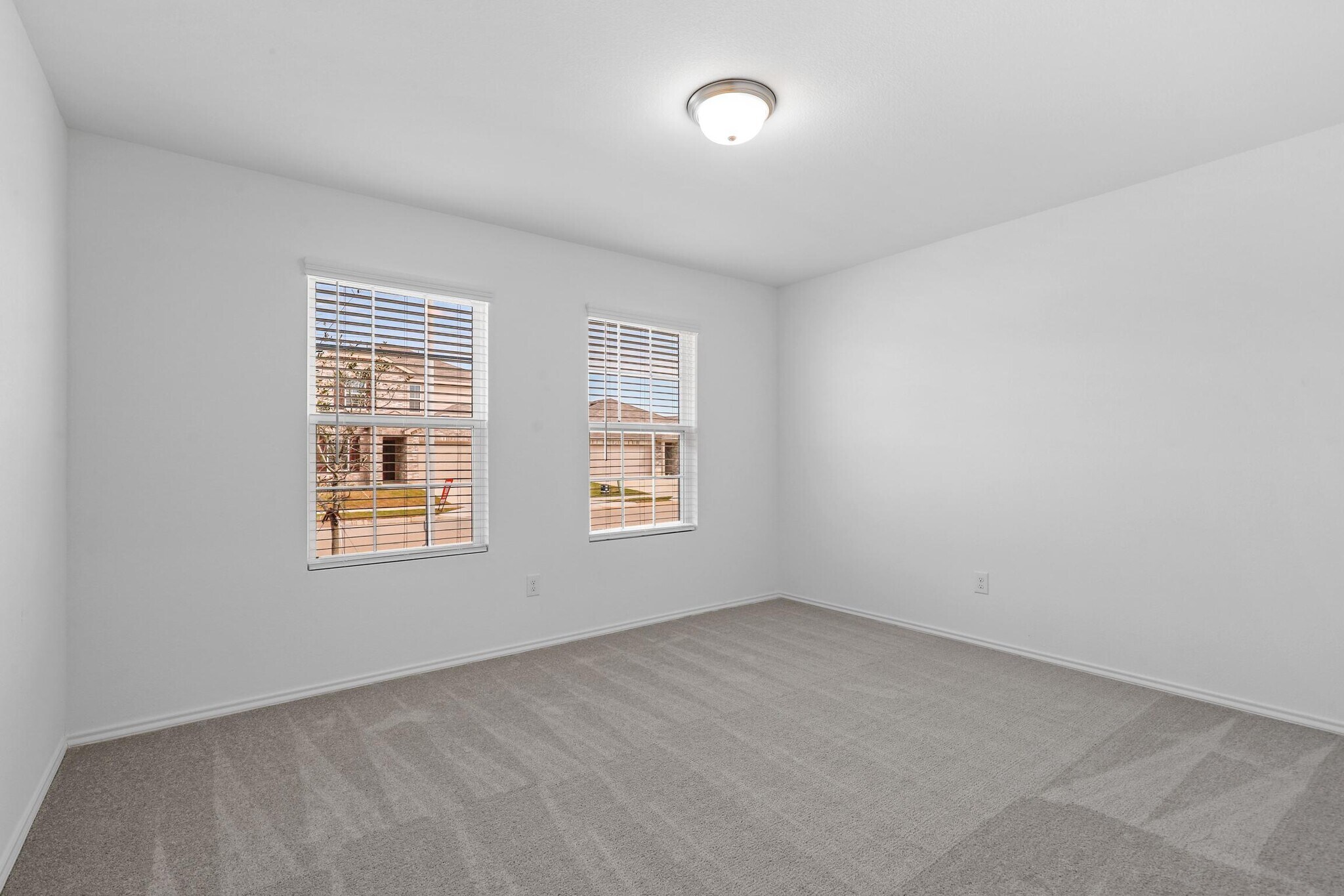 Building Photo - 4433 Benham Dr