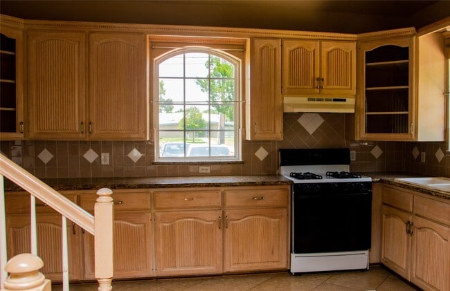 Building Photo - 1513 Scarborough Ln