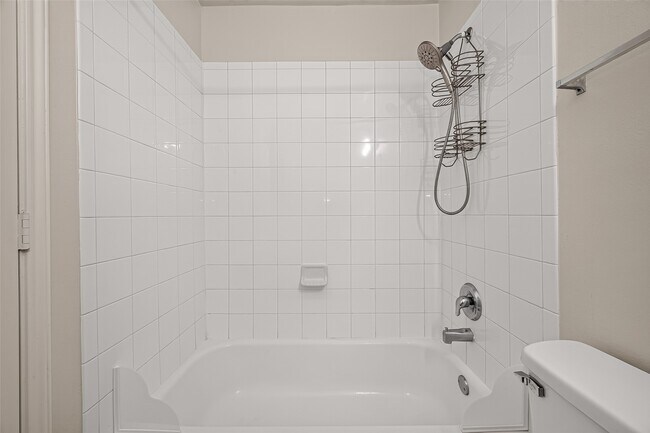 Building Photo - 25346 Barmby Dr