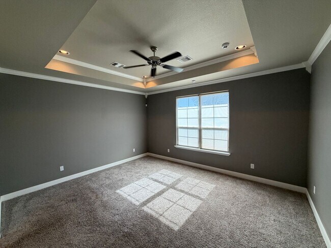 Building Photo - 6502 Isabella Dr