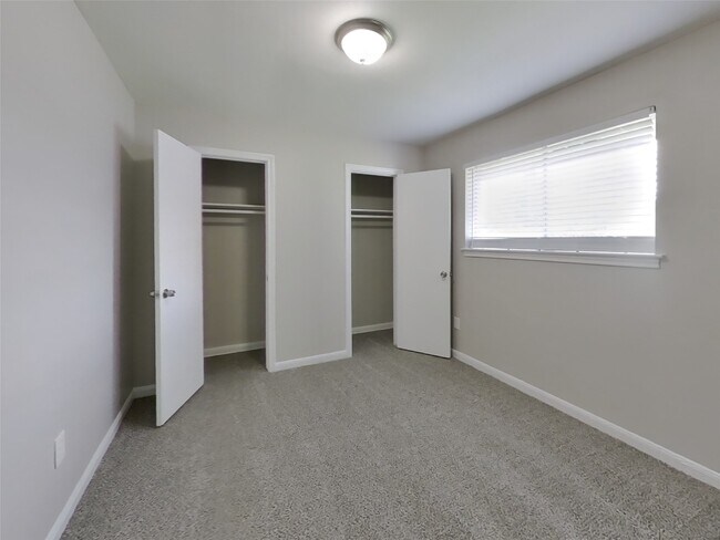Building Photo - 5503 Jumada Cir