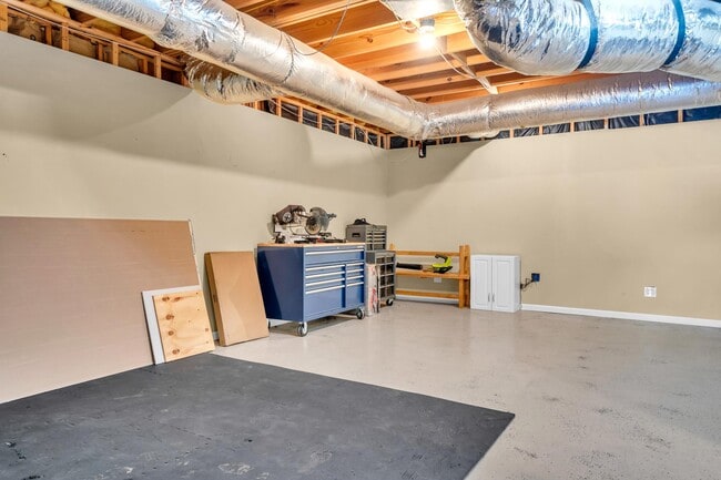 Building Photo - 219 E River Bend Dr