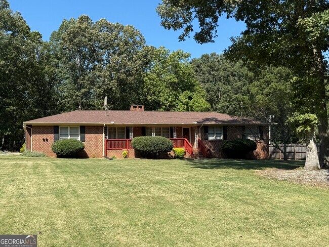 Primary Photo - 110 Otelia Ln