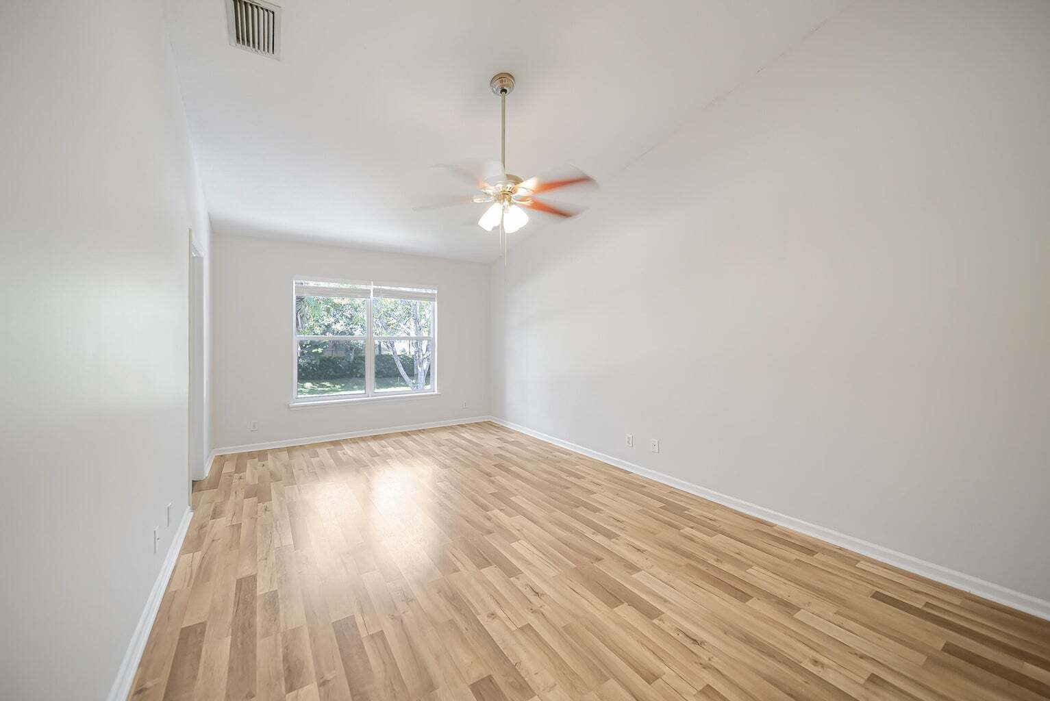 Building Photo - 9755 Porta Leona Ln