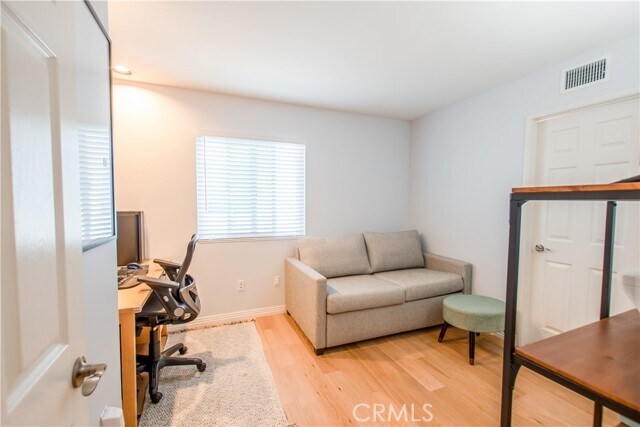 Building Photo - 14 Rowan Dr