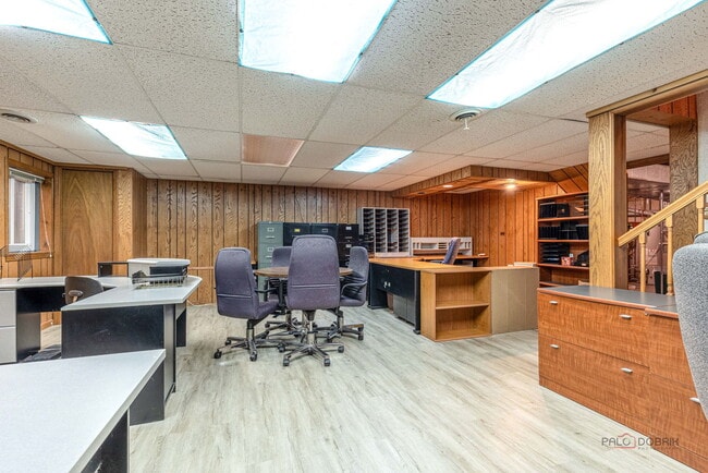 Building Photo - 707 Mallard Ln