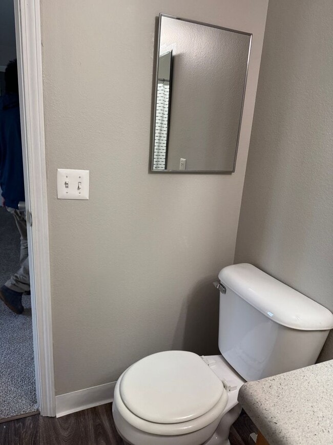 Building Photo - Life Just Got Better Come See For Yourself At Powell Court Apartments!!