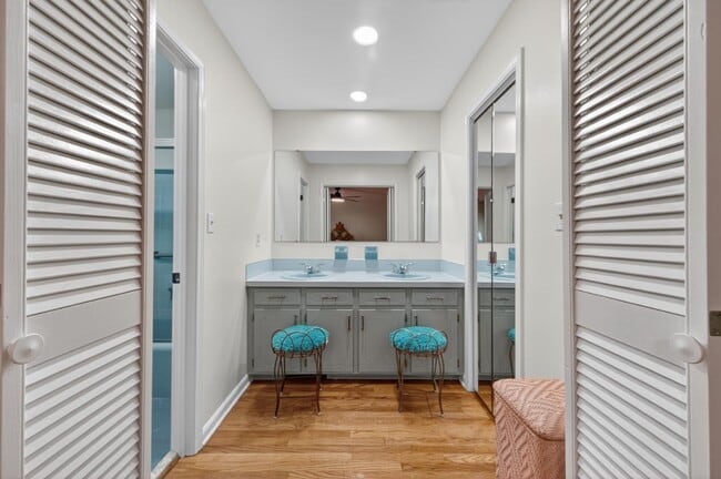 Building Photo - 1353 Secessionville Rd