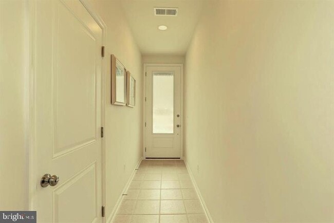 Building Photo - 42346 Alder Forest Terrace