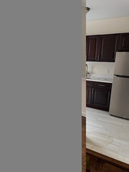 Building Photo - 371 95th St