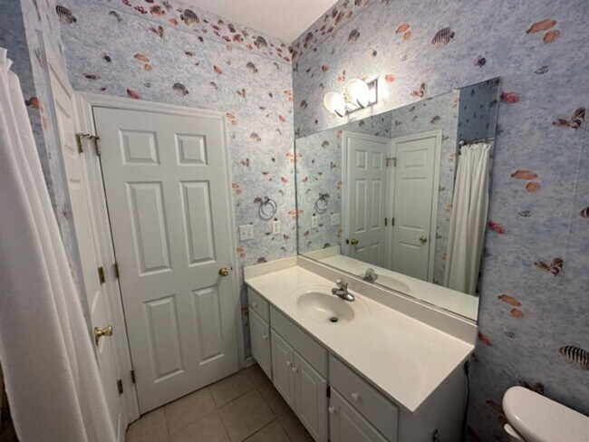 Building Photo - 701 Spalding Ct