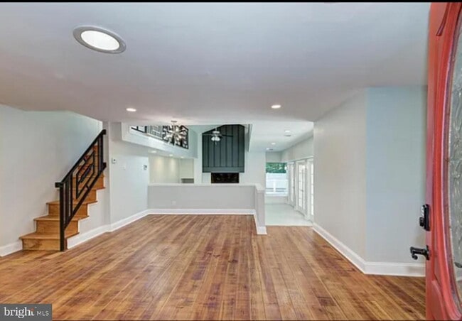 Building Photo - 709 Kresson Rd