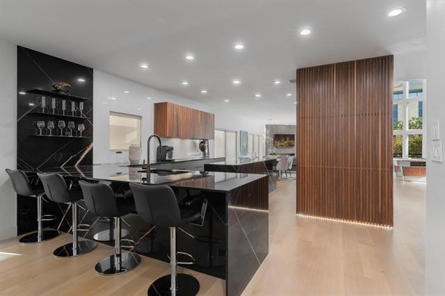 Building Photo - 3731 Gilbert Ave