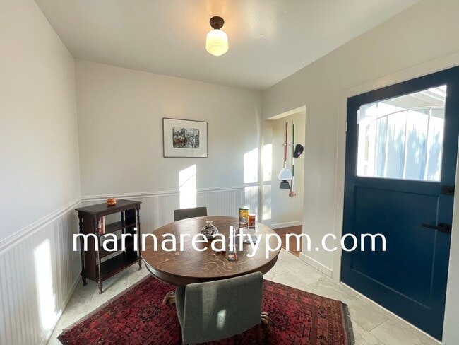 Building Photo - Welcome to this stunning 3 Bedroom 2 Bath Single Family Home in the charming town of Crockett, CA