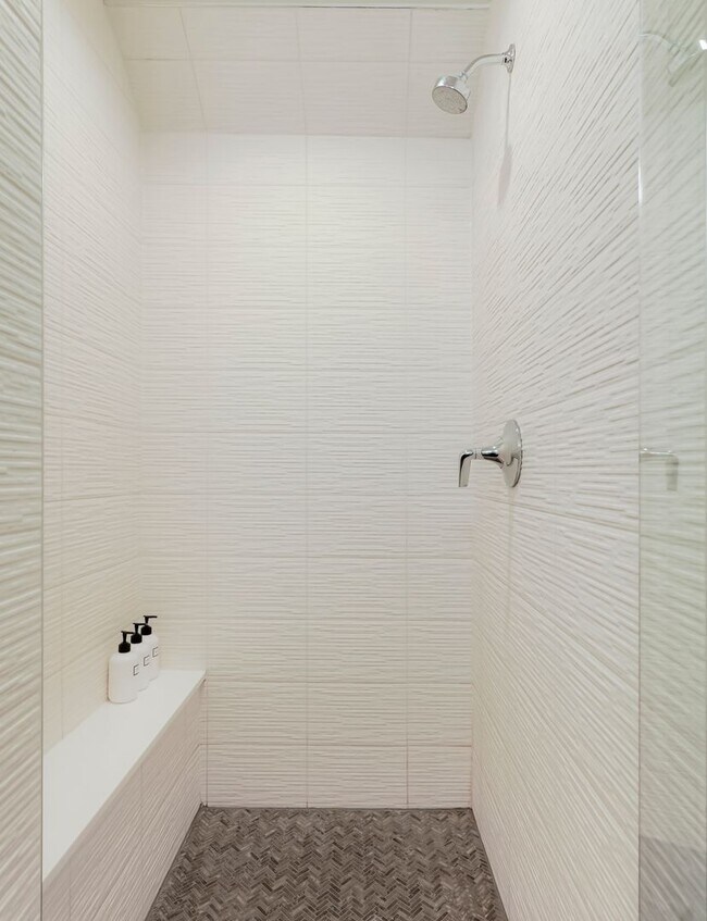 Building Photo - Modern Townhome ~ Rooftop Deck ~ Mountain View!