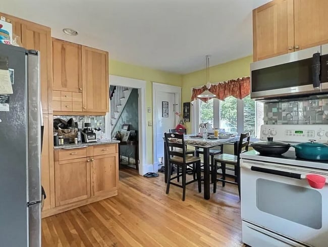 Building Photo - 51 Poole St