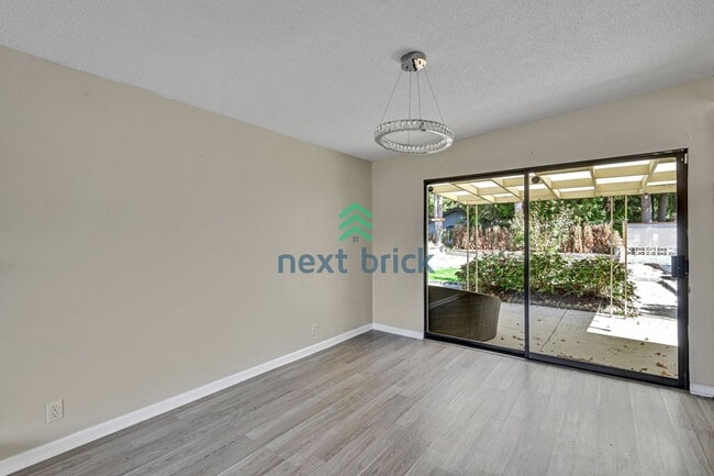 Building Photo - Beautiful home with 4 beds, 2 baths for rent