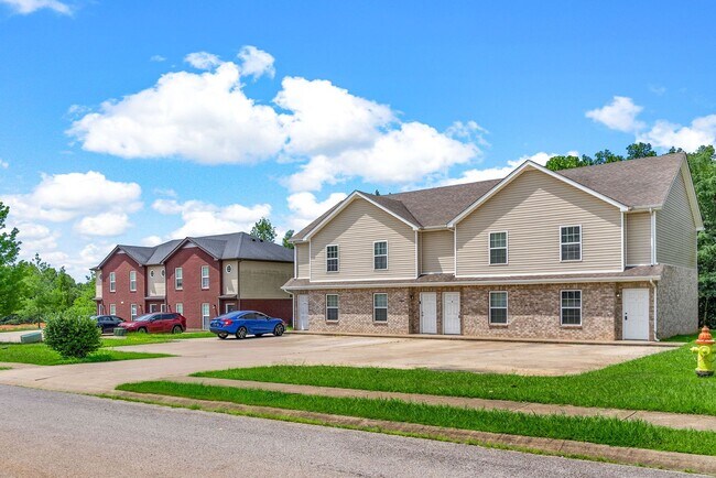 Building Photo - 2260 McCormick Lane