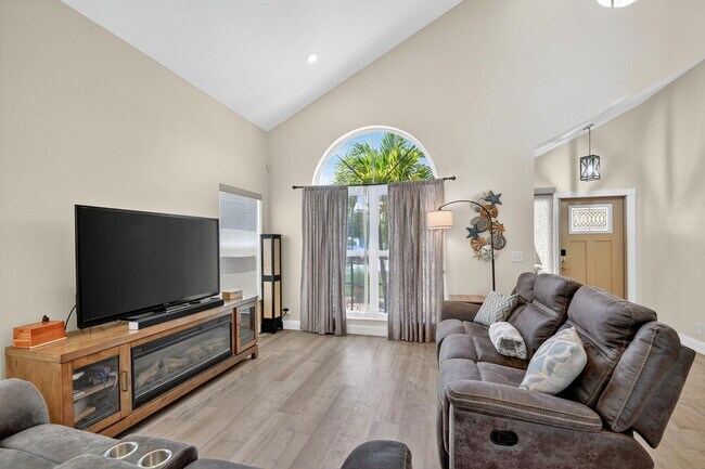 Building Photo - 7362 Ashley Shores Cir
