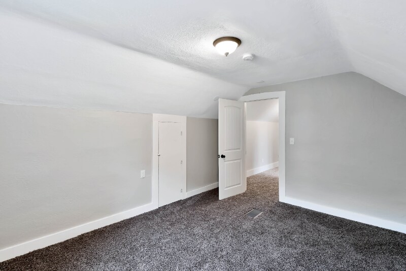 Building Photo - 702 26th St N