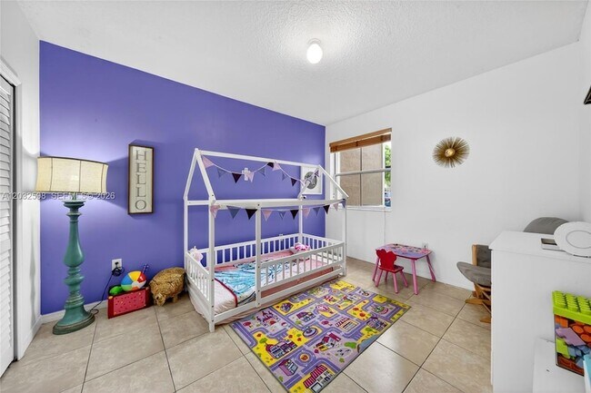 Building Photo - 6670 NW 114th Ave