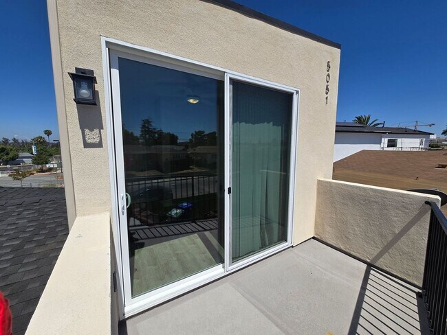 Building Photo - 4 Bed/ 2 Bath. Newly Built in 2023! (Lease...