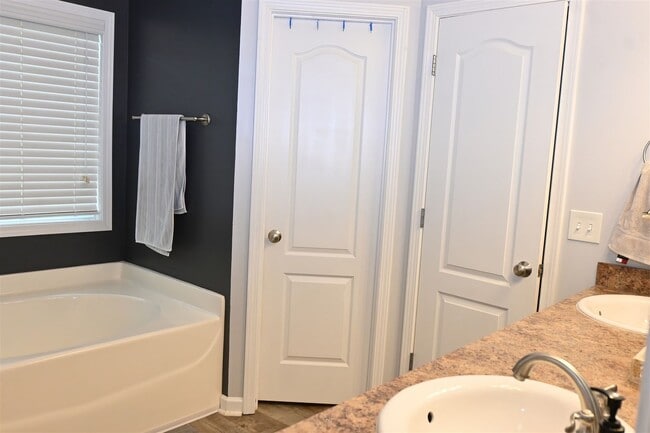 Building Photo - 4 bedroom 2 bath/Midland, GA community/Columbus, GA and near Ft. Moore