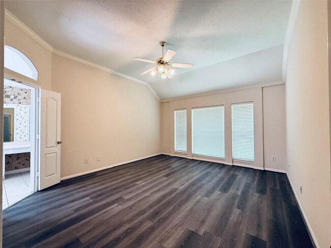 Building Photo - 103 Greenridge Cir