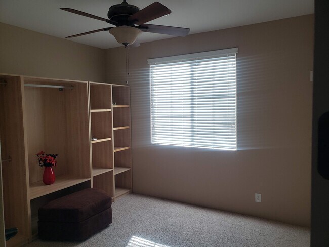 Building Photo - 13401 N 18th St