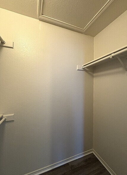 Building Photo - 1611 Inca Dr