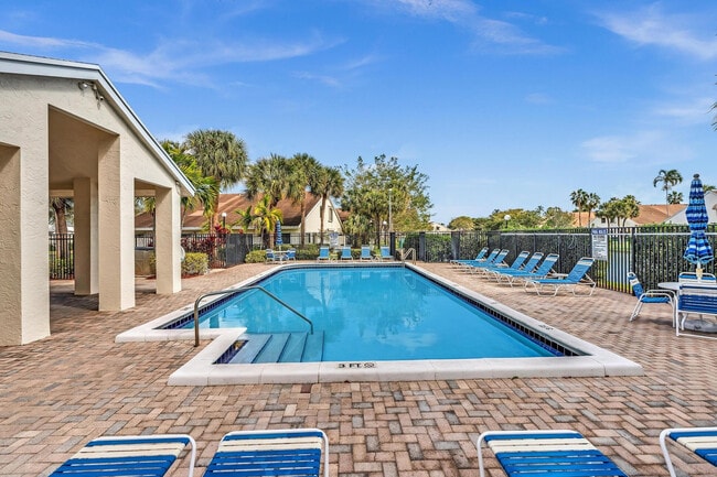 Building Photo - 10240 NW 33rd Pl