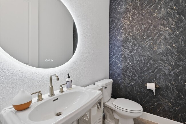 Building Photo - 21642 Laggan Clf Ln